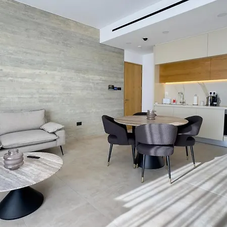 Malberry Park 303 - Modern 2 Bedroom With Pool, Gym, Jaccuzi Apartman