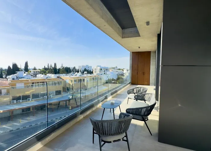 아파트 Malberry Park 303 - Modern 2bedroom With Shared Heated Pool, Sauna, Gym, Jacuzzi *